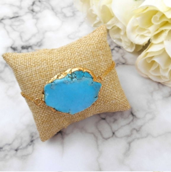 🆕️ Howlite Gold Bracelet - Picture 1 of 5